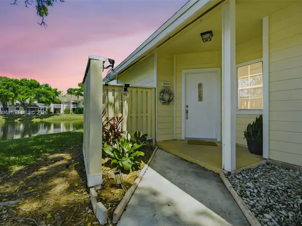 2074 Champions Way, North Lauderdale, FL 33068