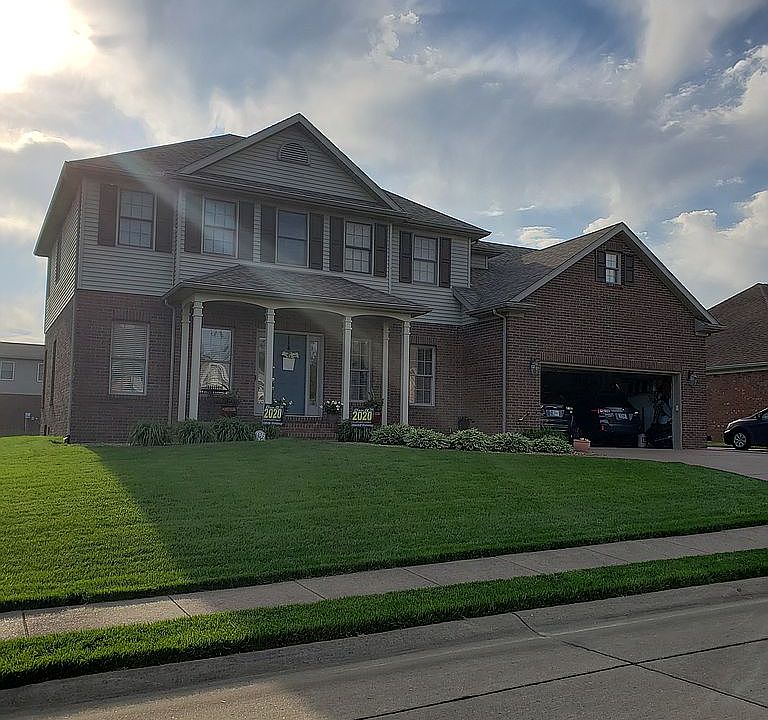 1st image of 2744 Meadowcrest Dr