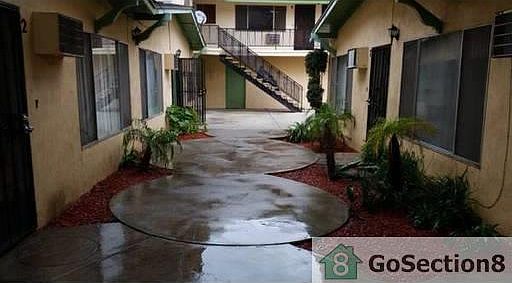 2nd image of 247 E Hullett St APT 10