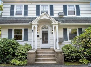 168 W Hudson Ave, Englewood, NJ 07631