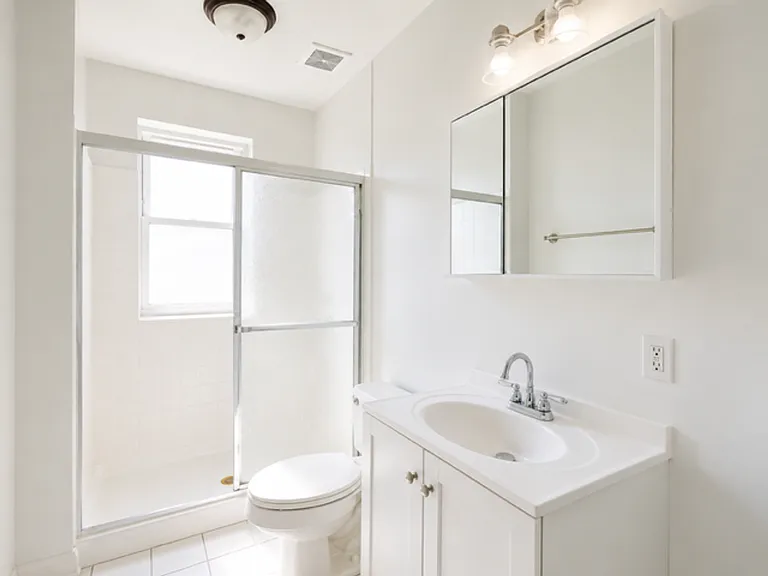 2332 W Charleston St — Photo 9