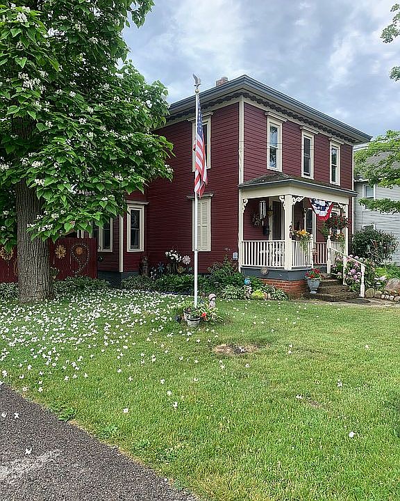 1st image of 20 Vine St