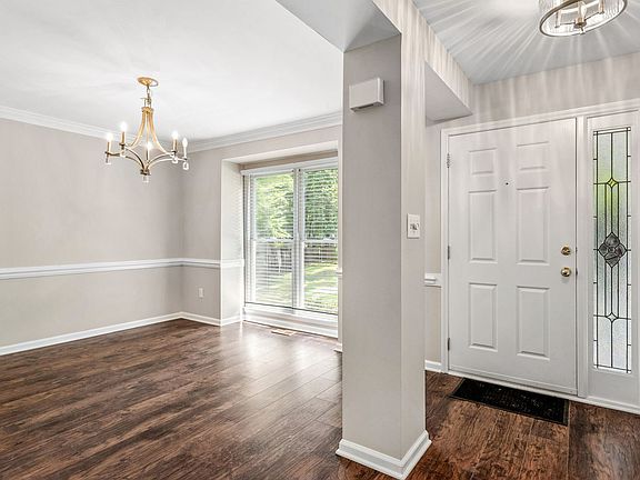 2nd image of 4215 King Edward Ct