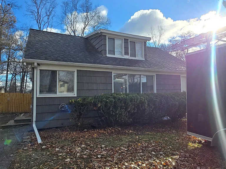 805 S Winding Dr — Photo 1