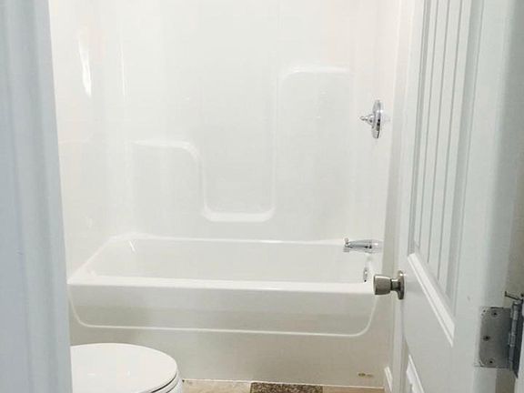 5th image of 166 10th Ave #166