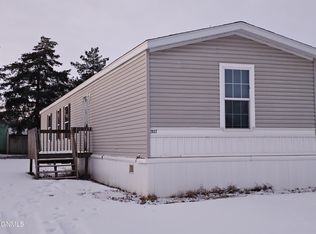 2037 9th Ave W, Williston, ND 58801