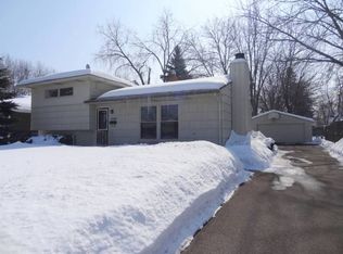 2280 16th Ave E, North Saint Paul, MN 55109