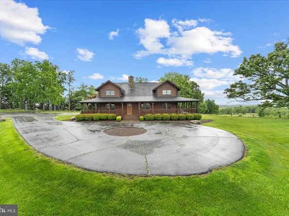 18837 Trinity Church Rd, Purcellville, VA 20132