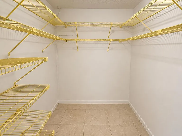 5951 NE 14th Ln #301N — Photo 14