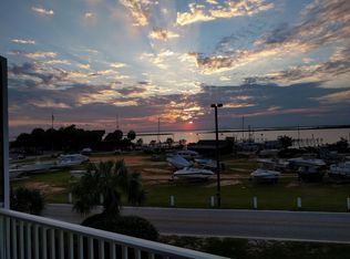 6 Yacht Club Dr APT 103, Daphne, AL 36526