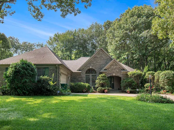 26688 Fields Farm Trl, Elkhart, IN 46514