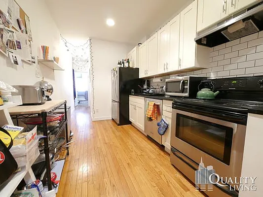 Rented by (Legacy) NY Quality Living Uptown | media 7