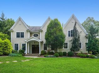 85 Everett St, Closter, NJ 07624