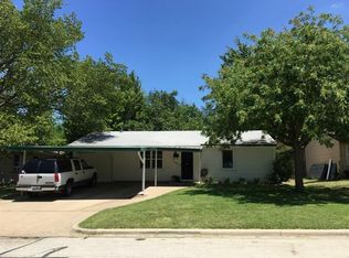 1825 Alan A Dale Rd, Arlington, TX 76013