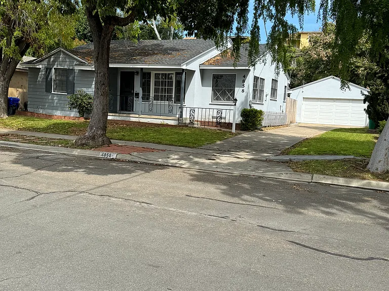 4858 Elsa Rd — Photo 2