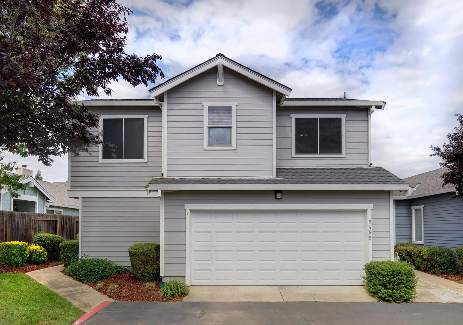Gated Laguna Mirage Community: 3 bedrooms, 3 full bathrooms — Photo 1