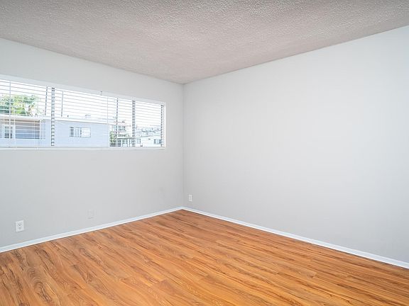 2nd image of 11511 Ohio Ave APT 6