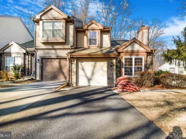 21 Tivoli Lake Ct, Silver Spring, MD 20906