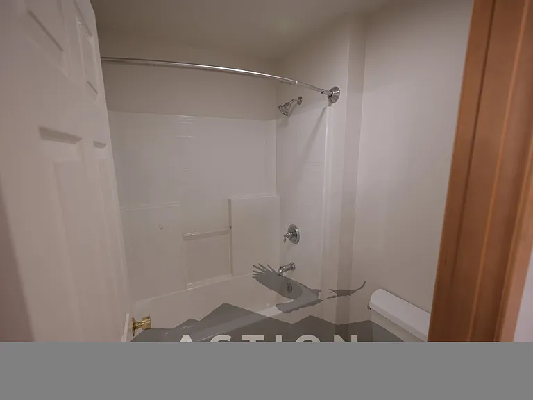 1312 Campbell Ave #4 — Photo 7
