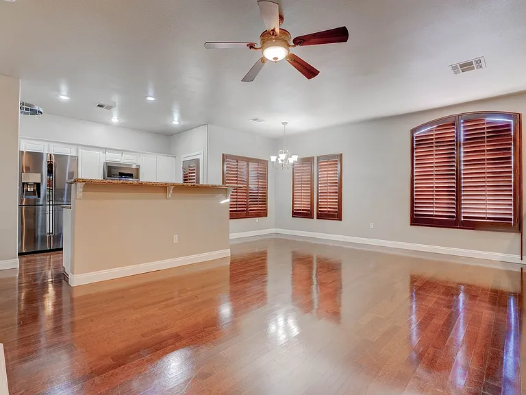 10001 Crimson Palisades Pl #202 — Photo 3