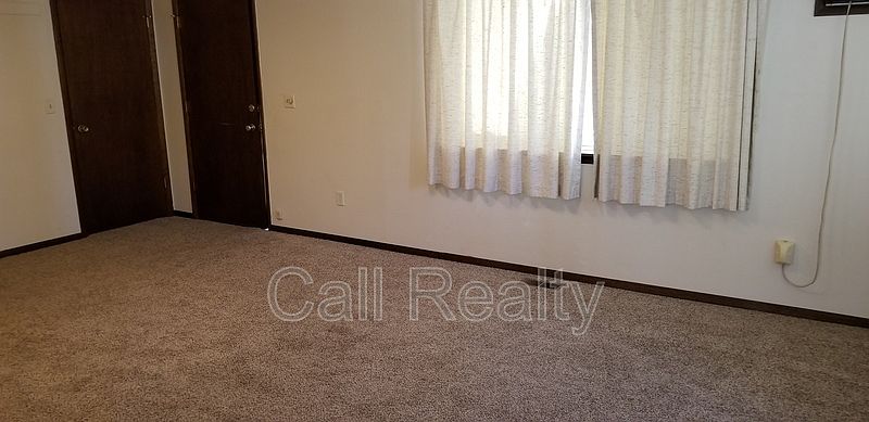 1st image of 1031 W Providence Ave