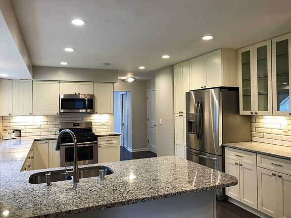 5th image of N91W6264 Lynnwood Ln