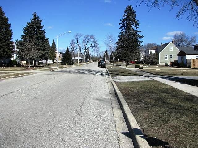 1st image of 101 N Roberta Ave