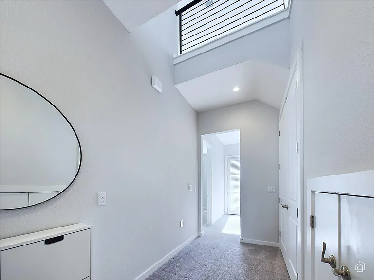 12001 Vista Parke Dr #904 — Photo 19