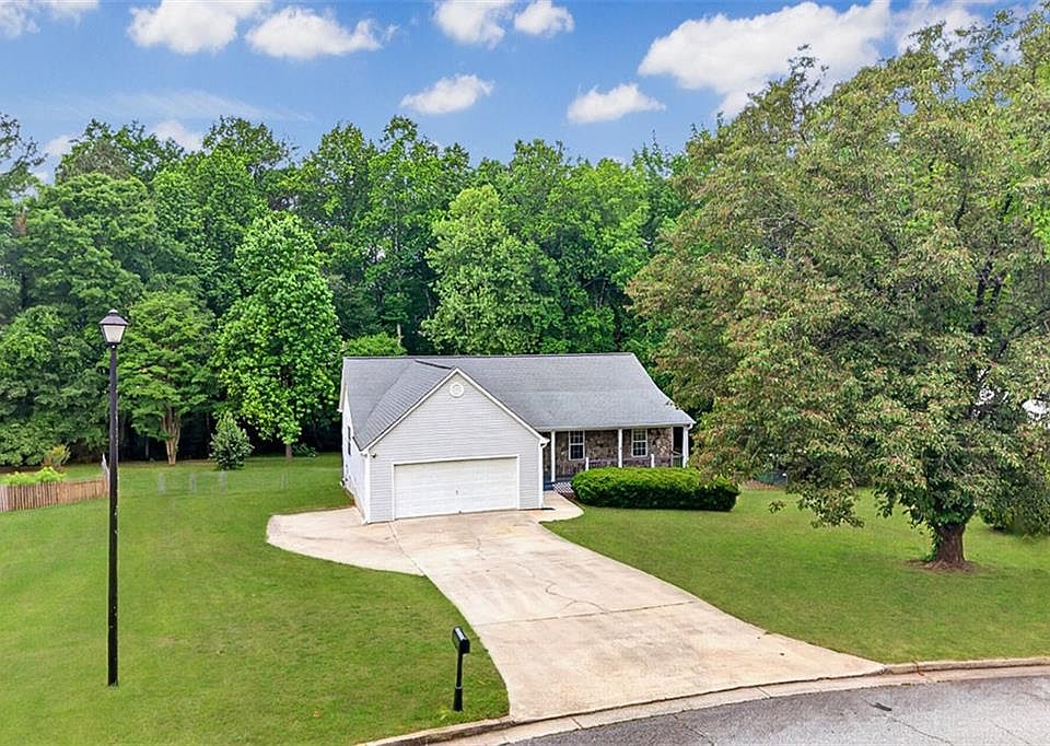 1st image of 838 Burton Ridge Dr
