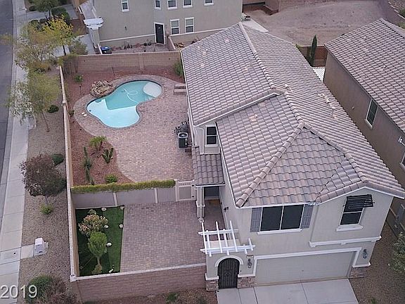 2nd image of 1113 Blakes Field Pl