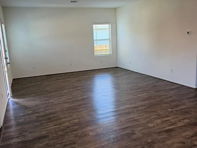 109 High Hill Cv — Photo 6