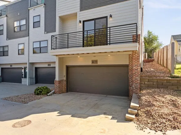 3119 Mayberry Plz, Omaha, NE 68105