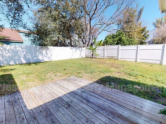 5th image of 133 Las Palmas Ln