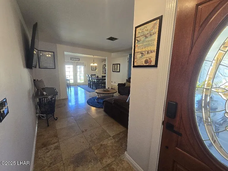 2715 Shasta Ln — Photo 8