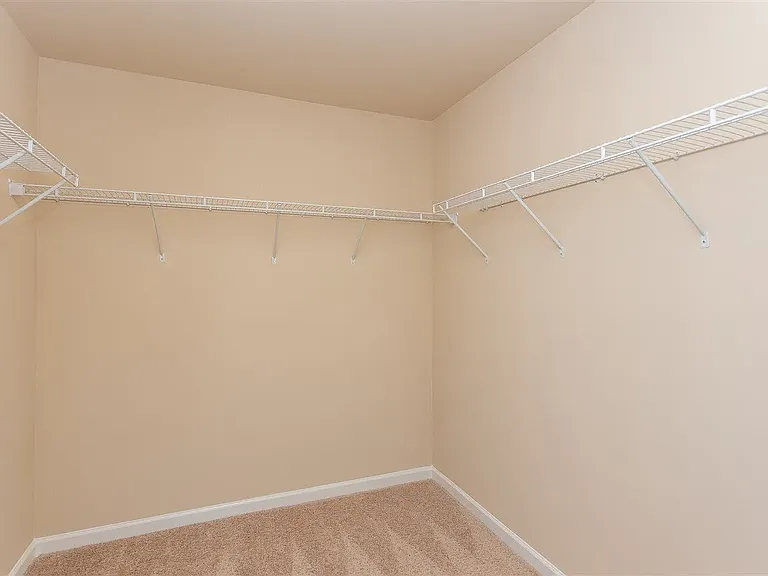 1122 Myers Point Dr — Photo 1
