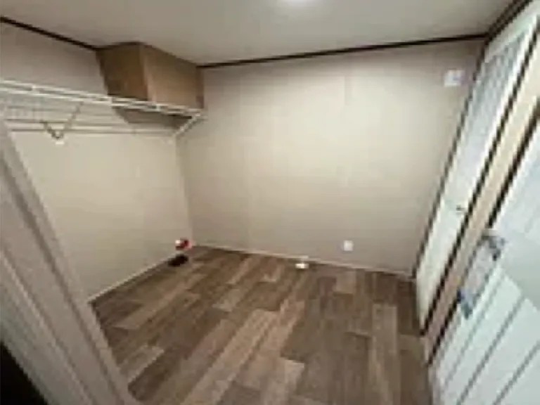 525 Kelly Rd #6 — Photo 5