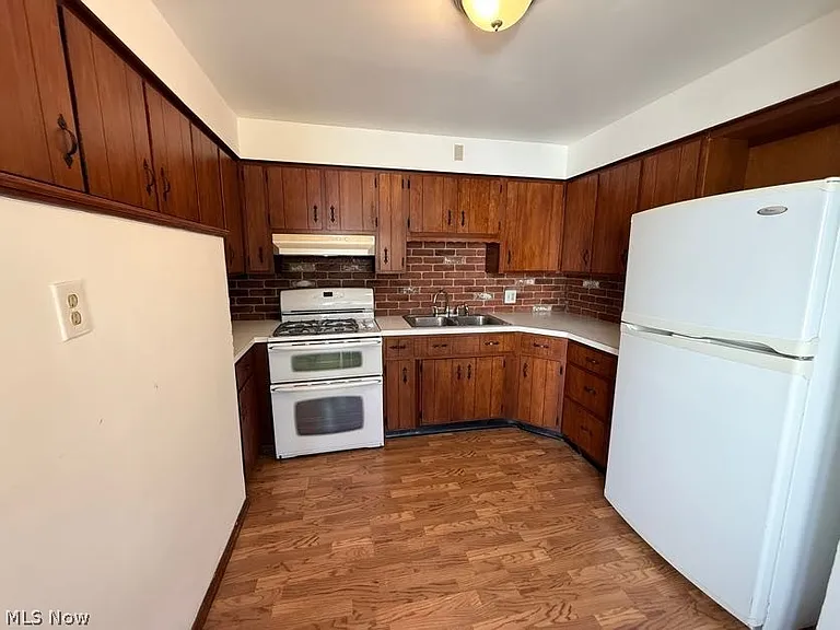 1504 Preston Ave — Photo 12