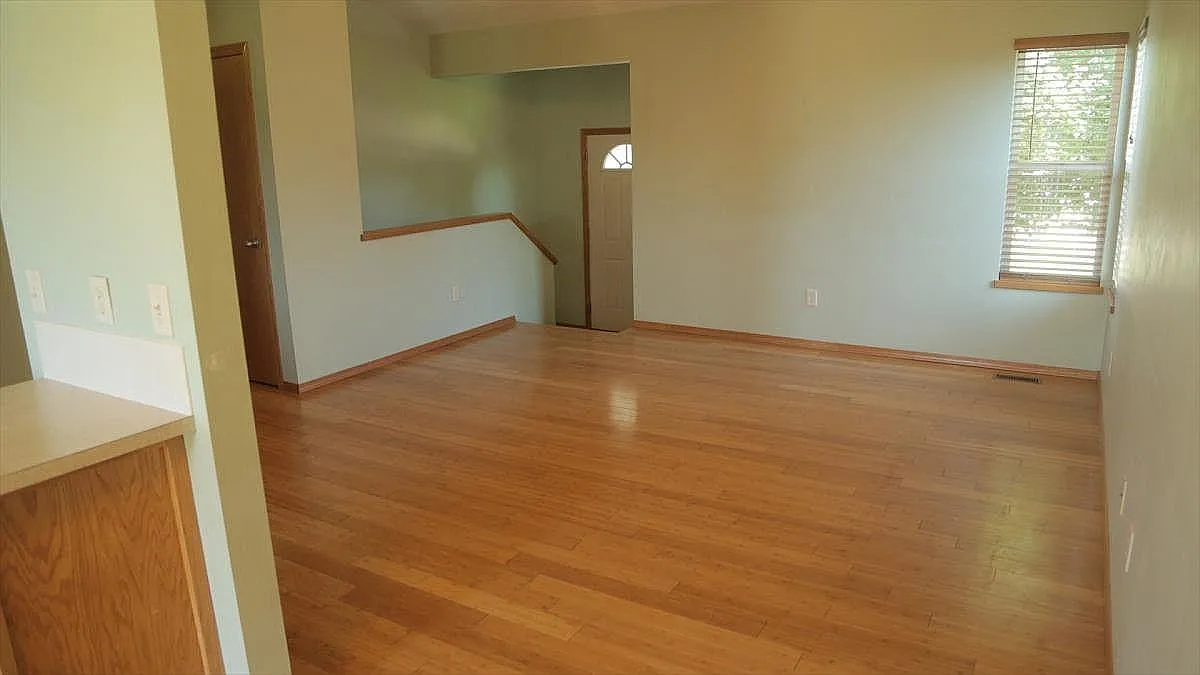 Building Photo - 2201 E Walnut Creek Ct