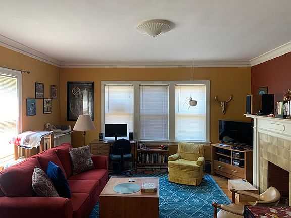 3rd image of 3334 Blaisdell Ave
