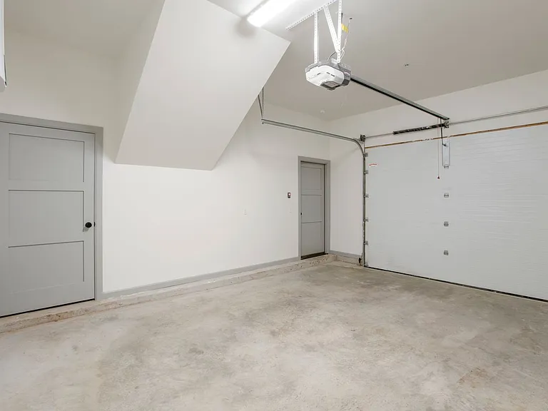 Quaker Condos - $300 Off Immediate Move-Ins! — Photo 55
