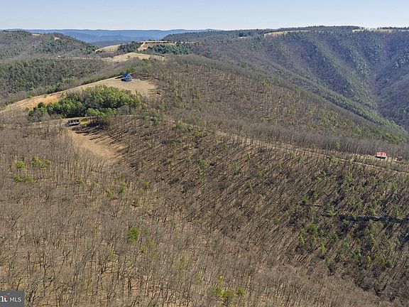 5th image of Hunters Ridge Trl