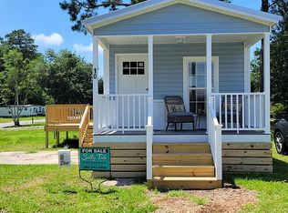 2050 Country Club Rd #10, Morehead City, NC 28557