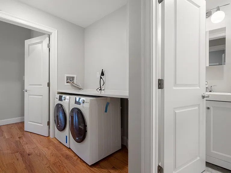 211 Princeton St #2 — Photo 11
