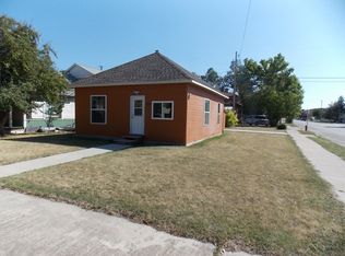 323 W Montana St, Lewistown, MT 59457