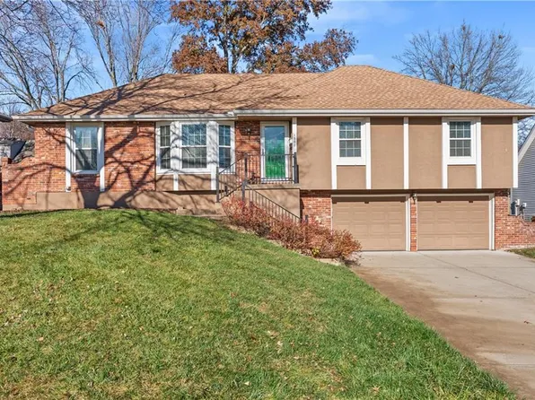 1502 SW 9th St, Lees Summit, MO 64081