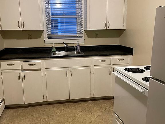 2nd image of 109 West Ave #109-04-2S