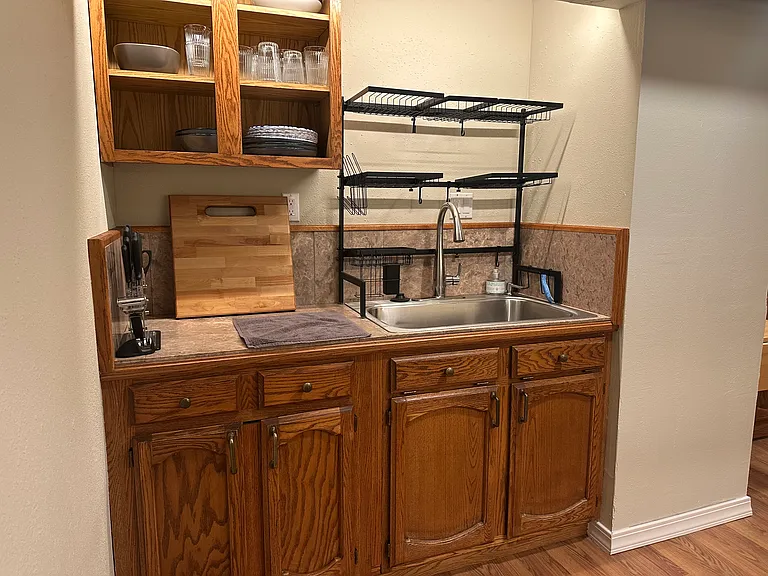 over-sink dish drainer is very cool