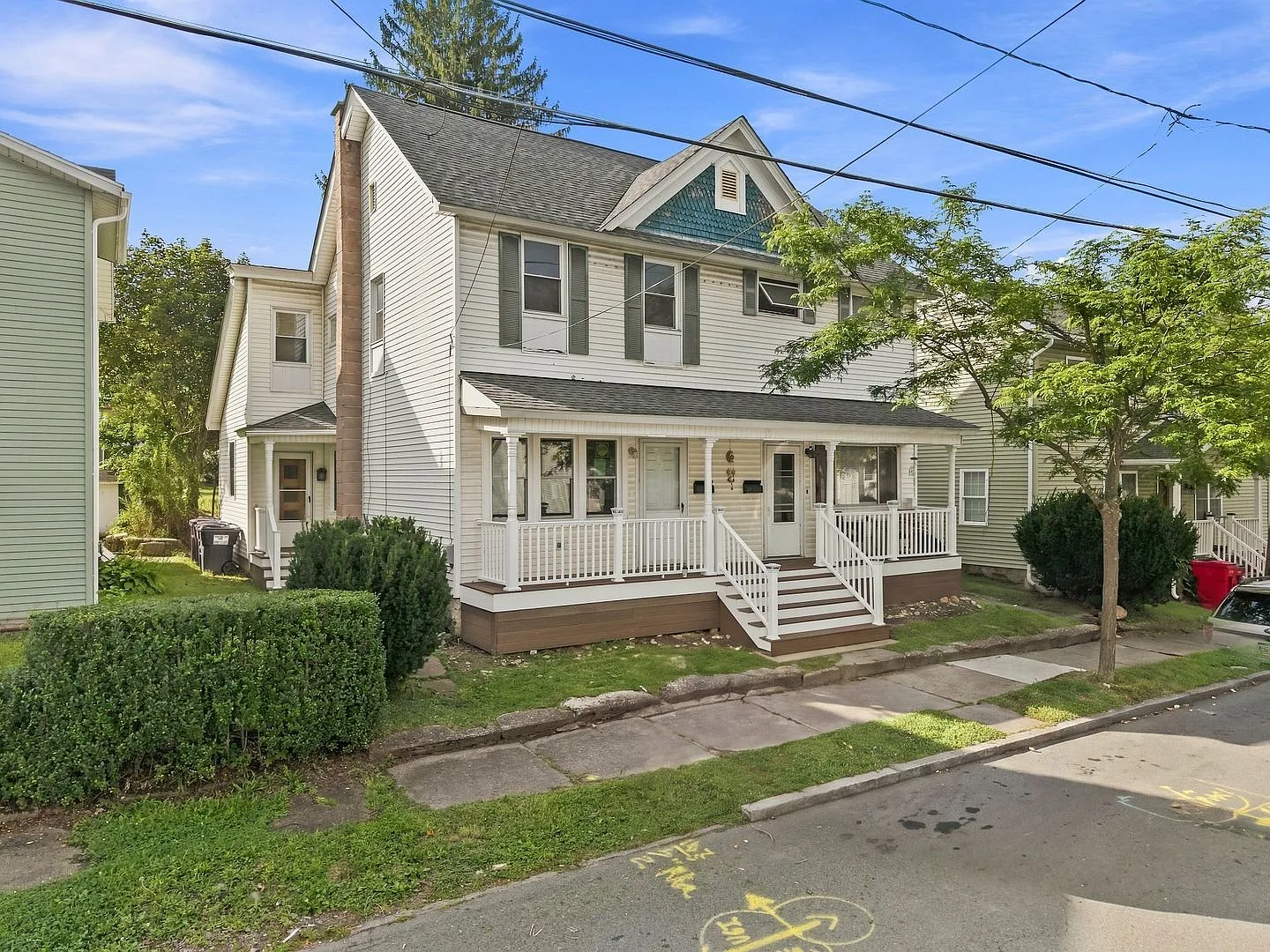705-707 Jefferson Ave — Photo 1