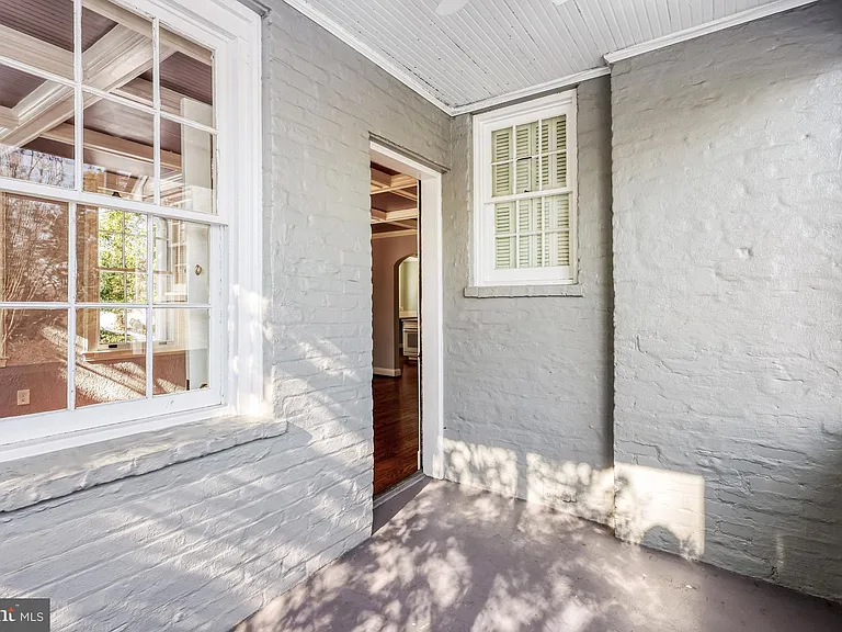 3916 Military Rd — Photo 44