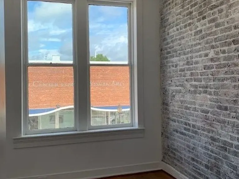 142 N Main St — Photo 7